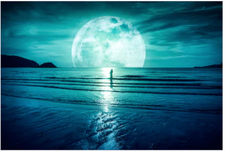 Recibiendo información de la Luna para atraer la abundancia